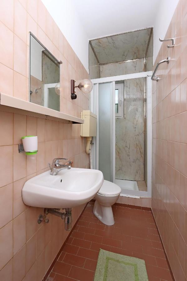 Apartments With A Parking Space Punat, Krk - 5410 Exterior photo